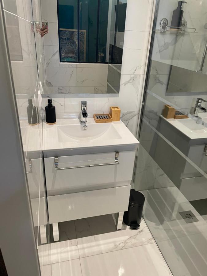 Appartement En Rez De Jardin Tout Equipe Fleurance Εξωτερικό φωτογραφία